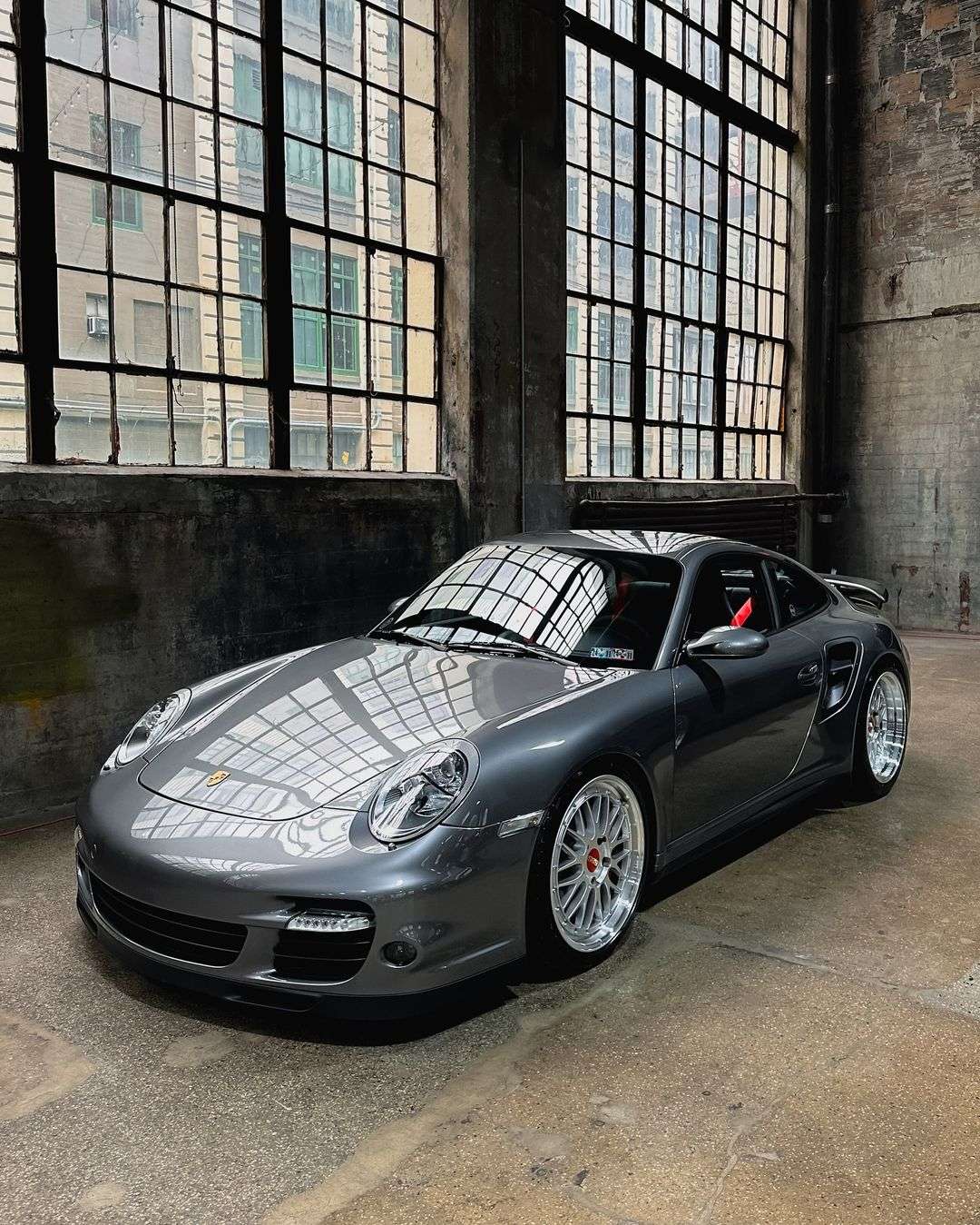 2010 Porsche 911 - Image 2