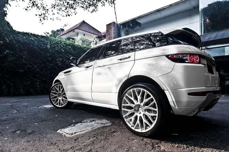 2012 Land Rover Range Rover Evoque - Image 5