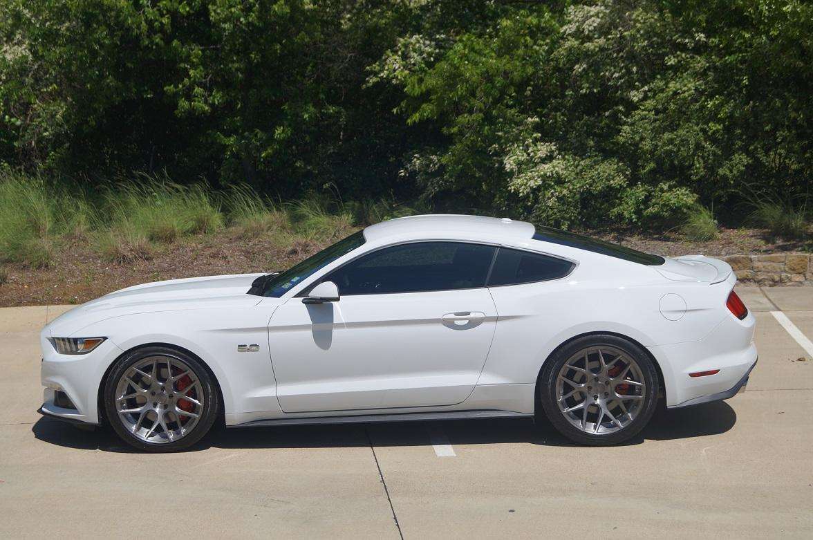 2015 Ford Mustang - Image 2
