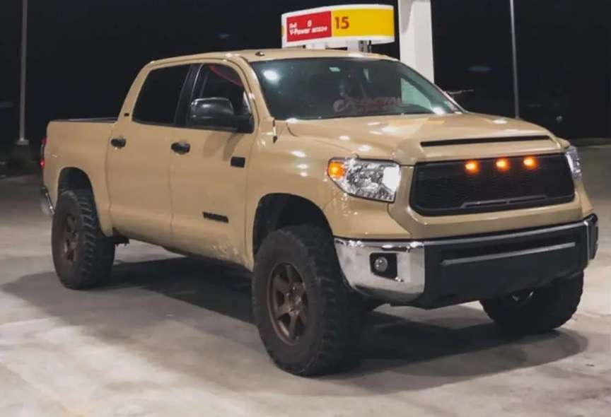 2017 Toyota Tundra - Image 1