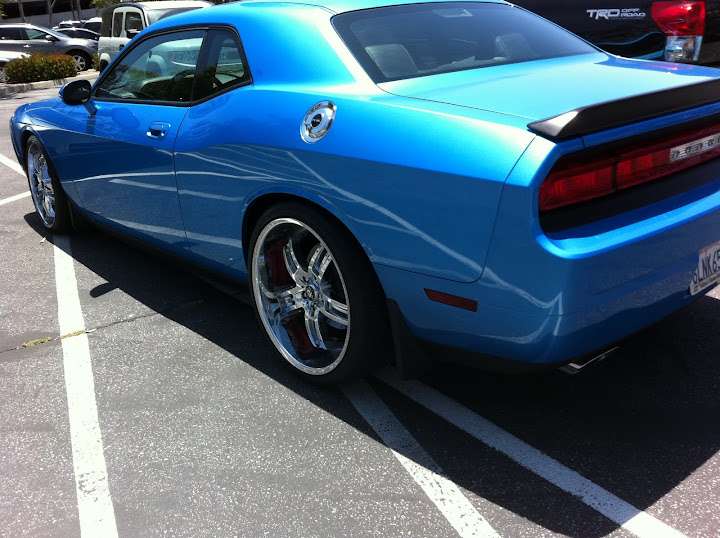 2016 Dodge Challenger - Image 2