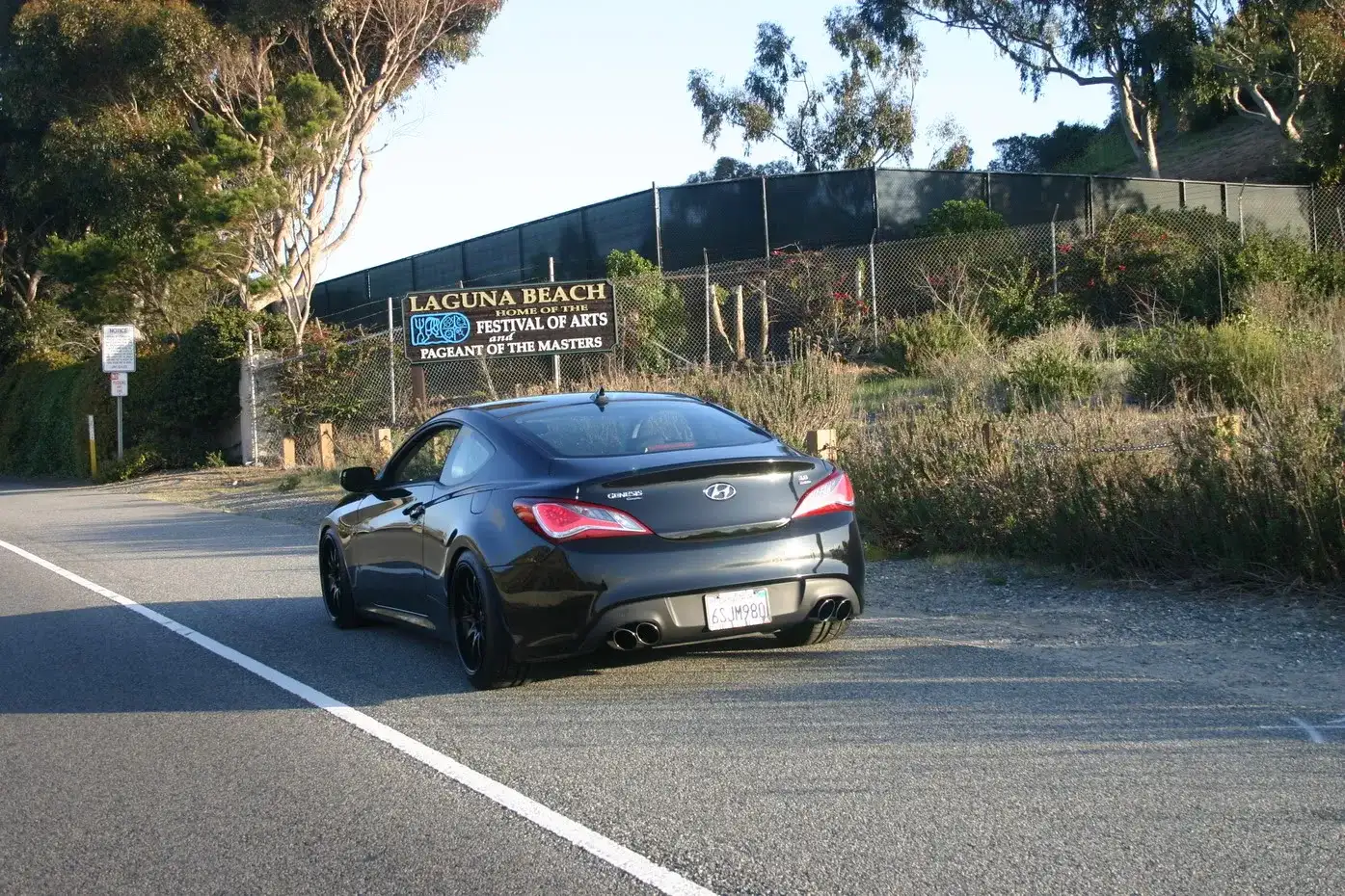 2010 Hyundai Genesis Coupe - Image 4