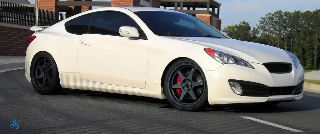 2010 Hyundai Genesis Coupe - Image 1