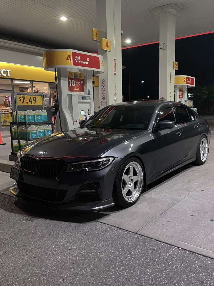 2018 BMW 330i - Image 1