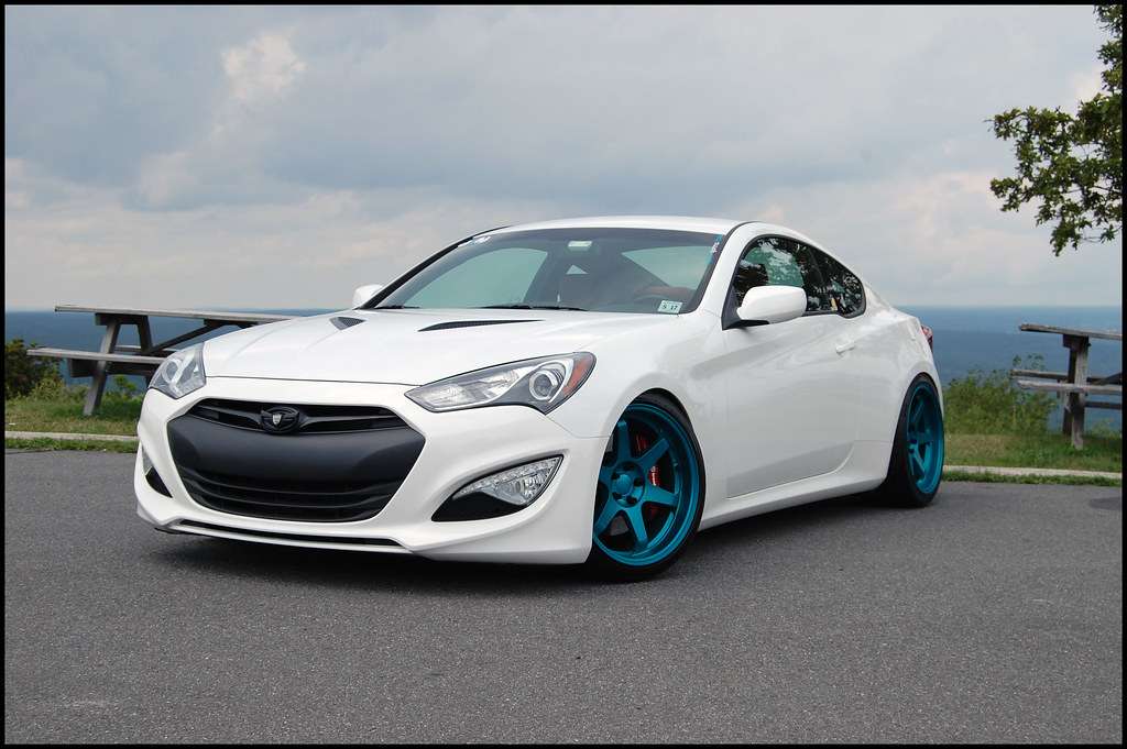 2013 Hyundai Genesis Coupe - Image 1