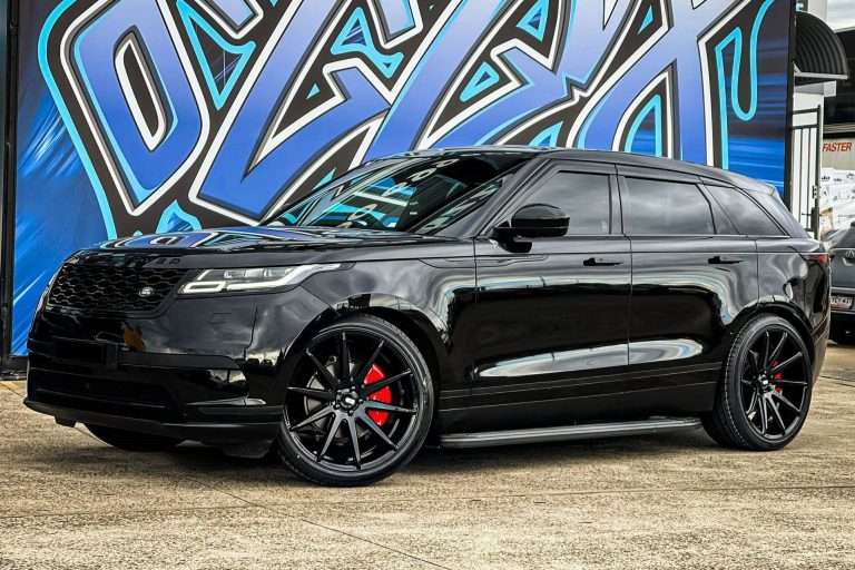 2018 Land Rover Range Rover Velar - Image 2