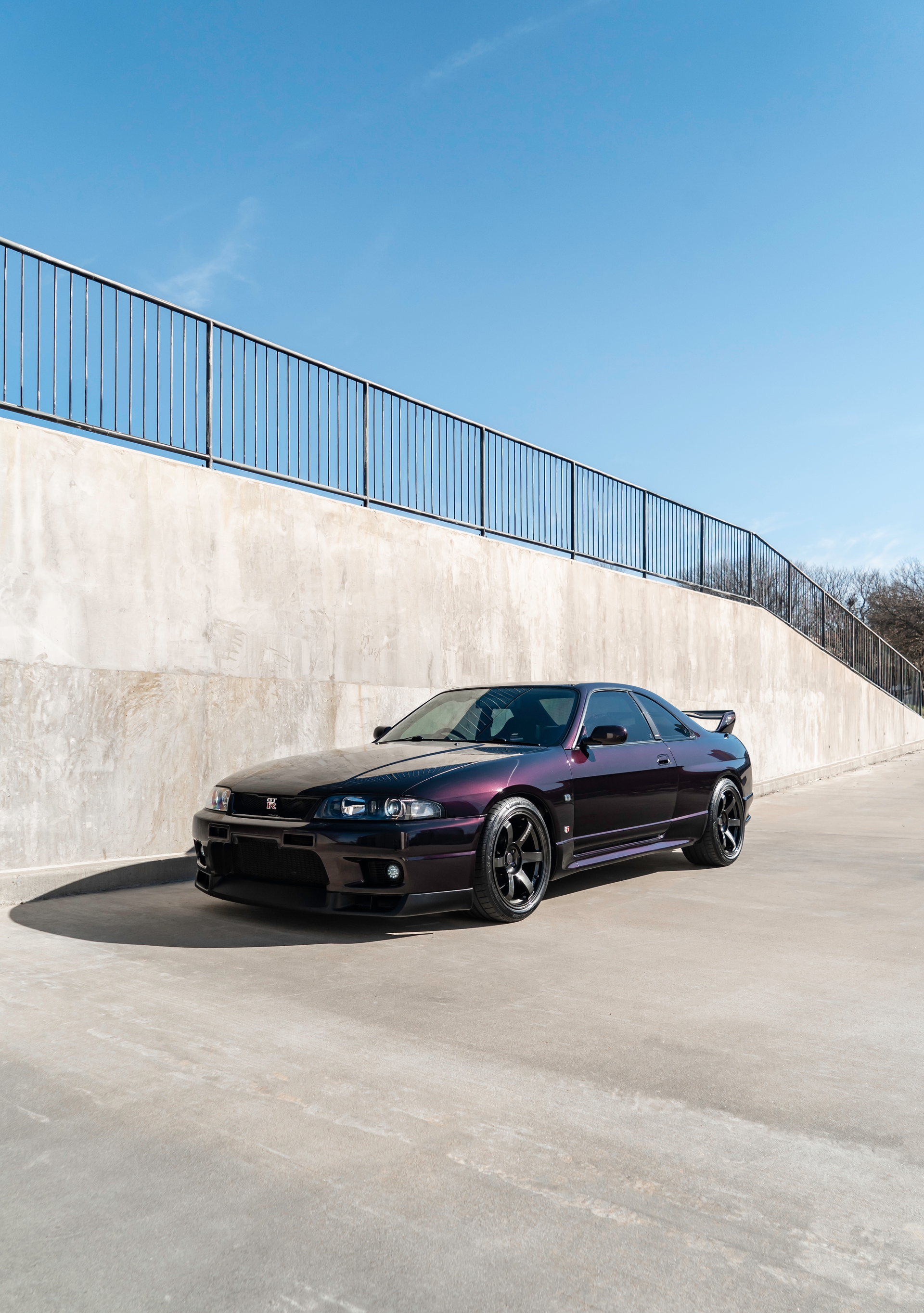 1995 Nissan Skyline - Image 1