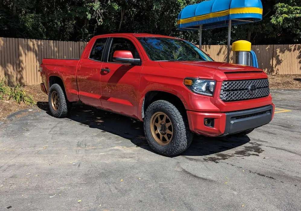 2020 Toyota Tundra - Image 3