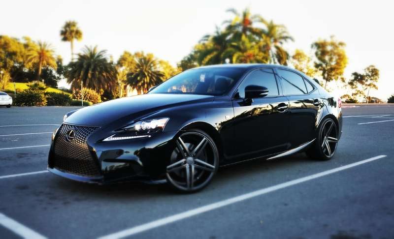 2014 Lexus IS350 - Image 3