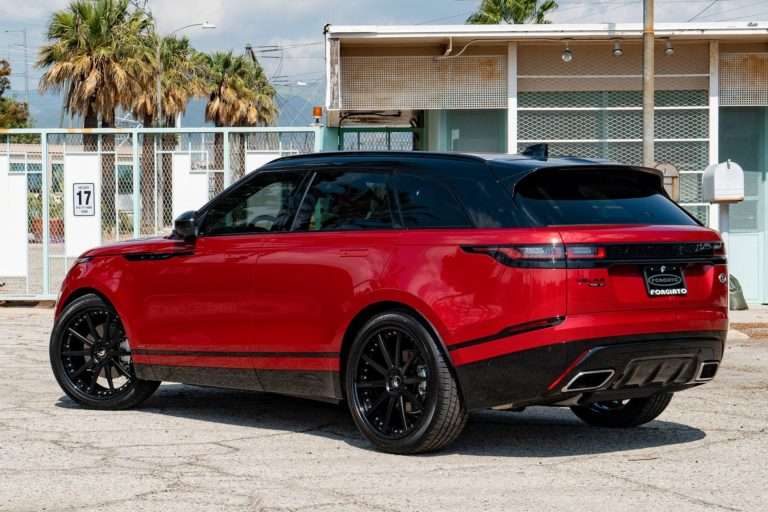 2019 Land Rover Range Rover Velar - Image 2
