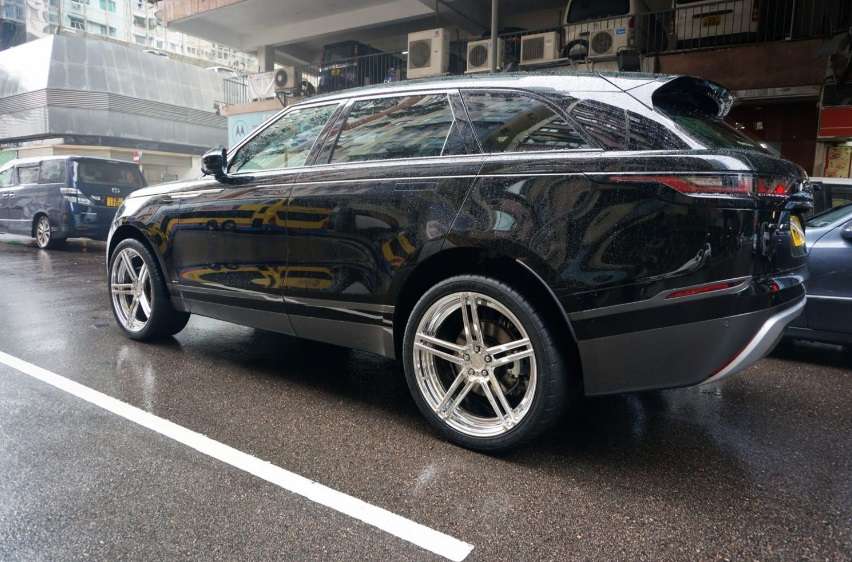 2019 Land Rover Range Rover Velar - Image 4