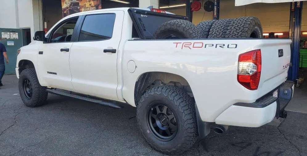 2020 Toyota Tundra - Image 2