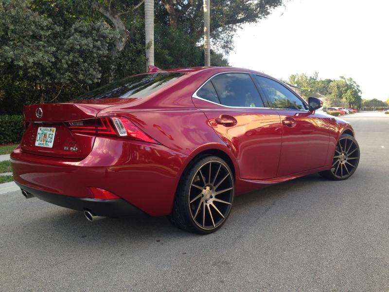 2015 Lexus IS250 - Image 3