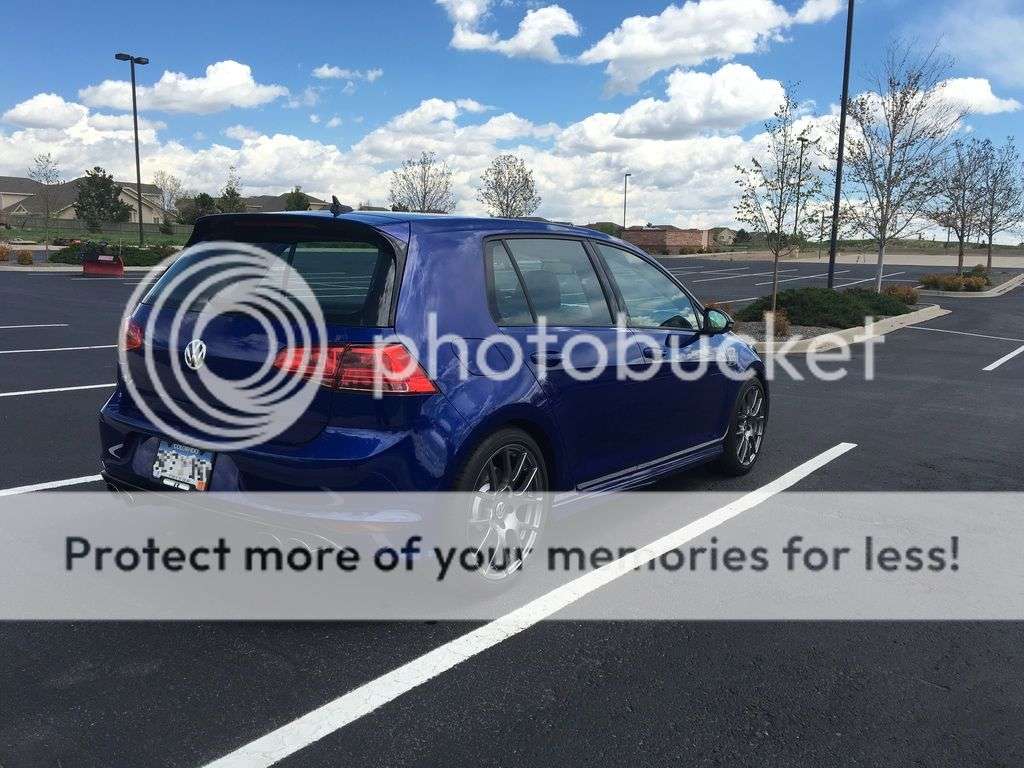 2016 Volkswagen Golf - Image 4
