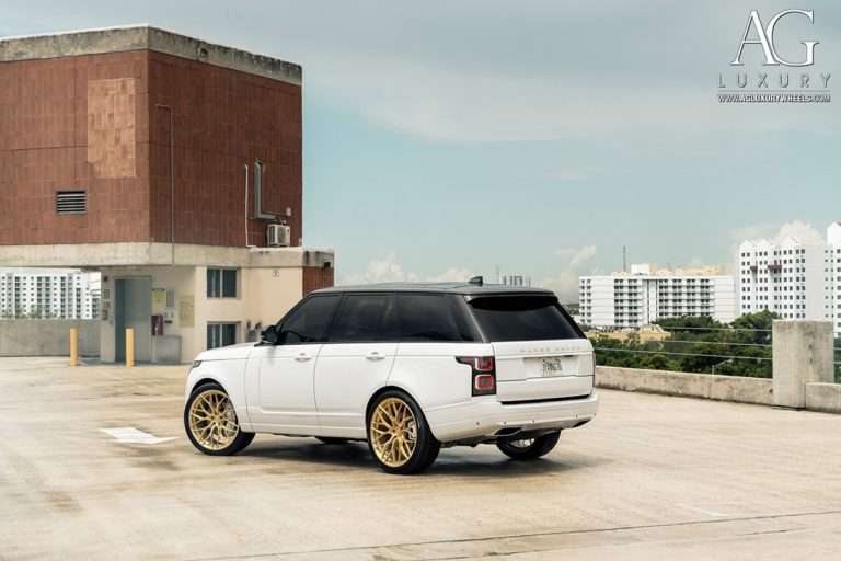 2020 Land Rover Range Rover - Image 4