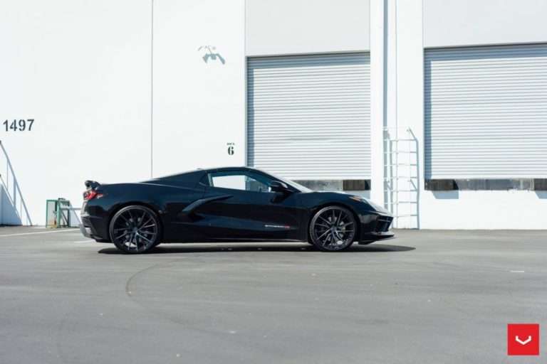 2023 Chevrolet Corvette - Image 3