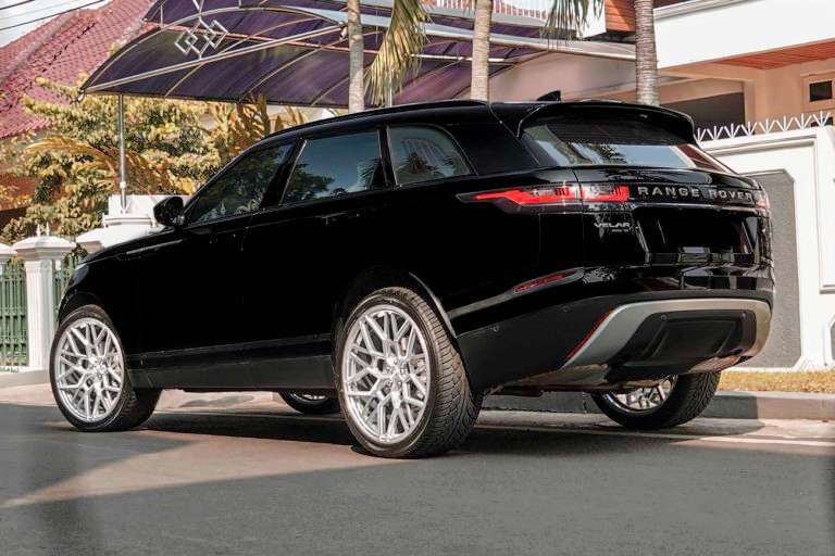 2020 Land Rover Range Rover Velar - Image 4