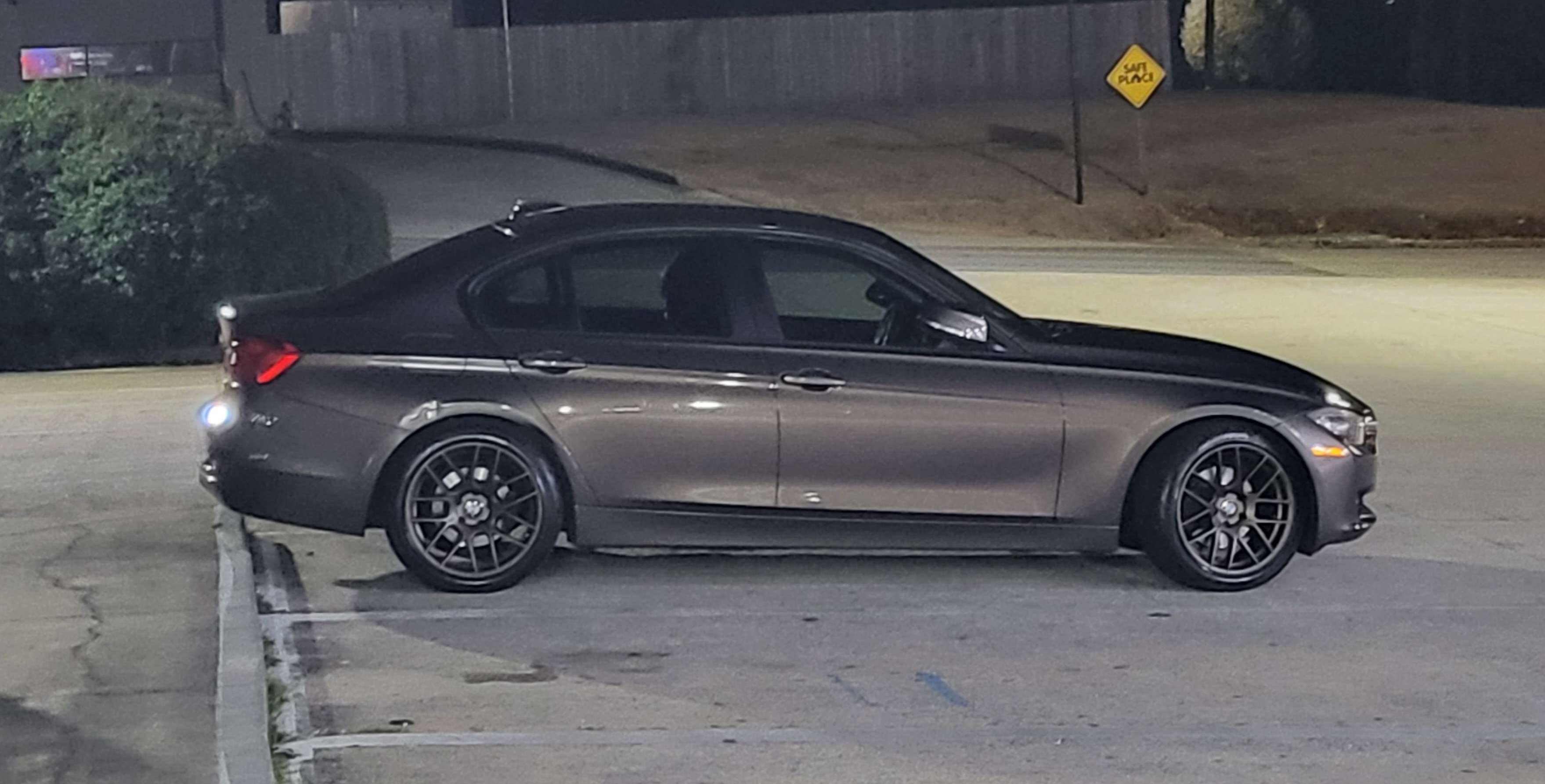 2014 BMW 328i - Image 4