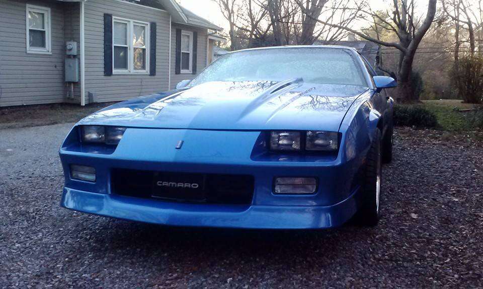 2000 Chevrolet Camaro - Image 1