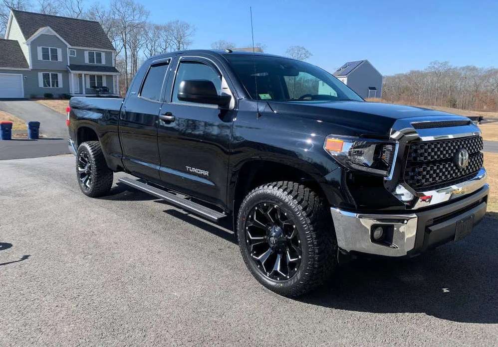 2019 Toyota Tundra - Image 1