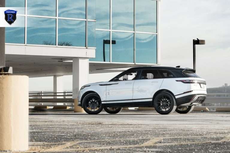 2023 Land Rover Range Rover Velar - Image 4