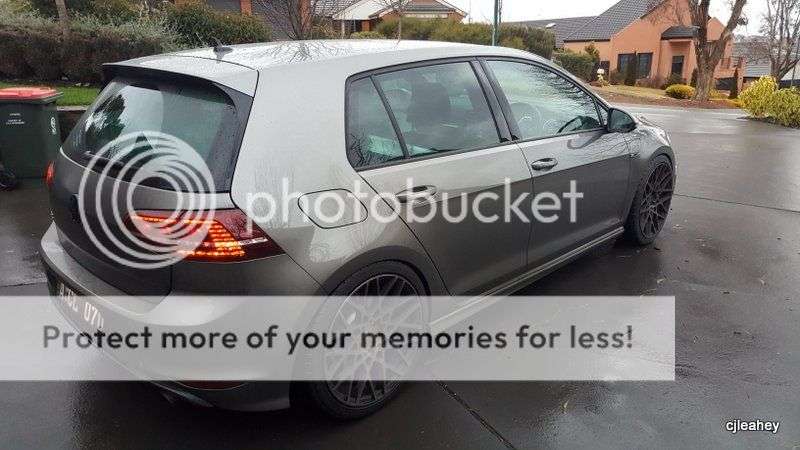 2012 Volkswagen Golf - Image 3