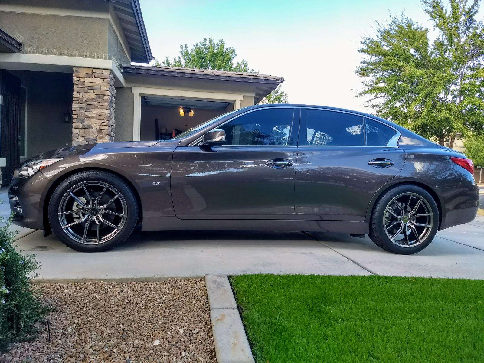 2015 INFINITI Q50 - Image 3