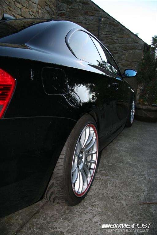 2006 BMW 325i - Image 4