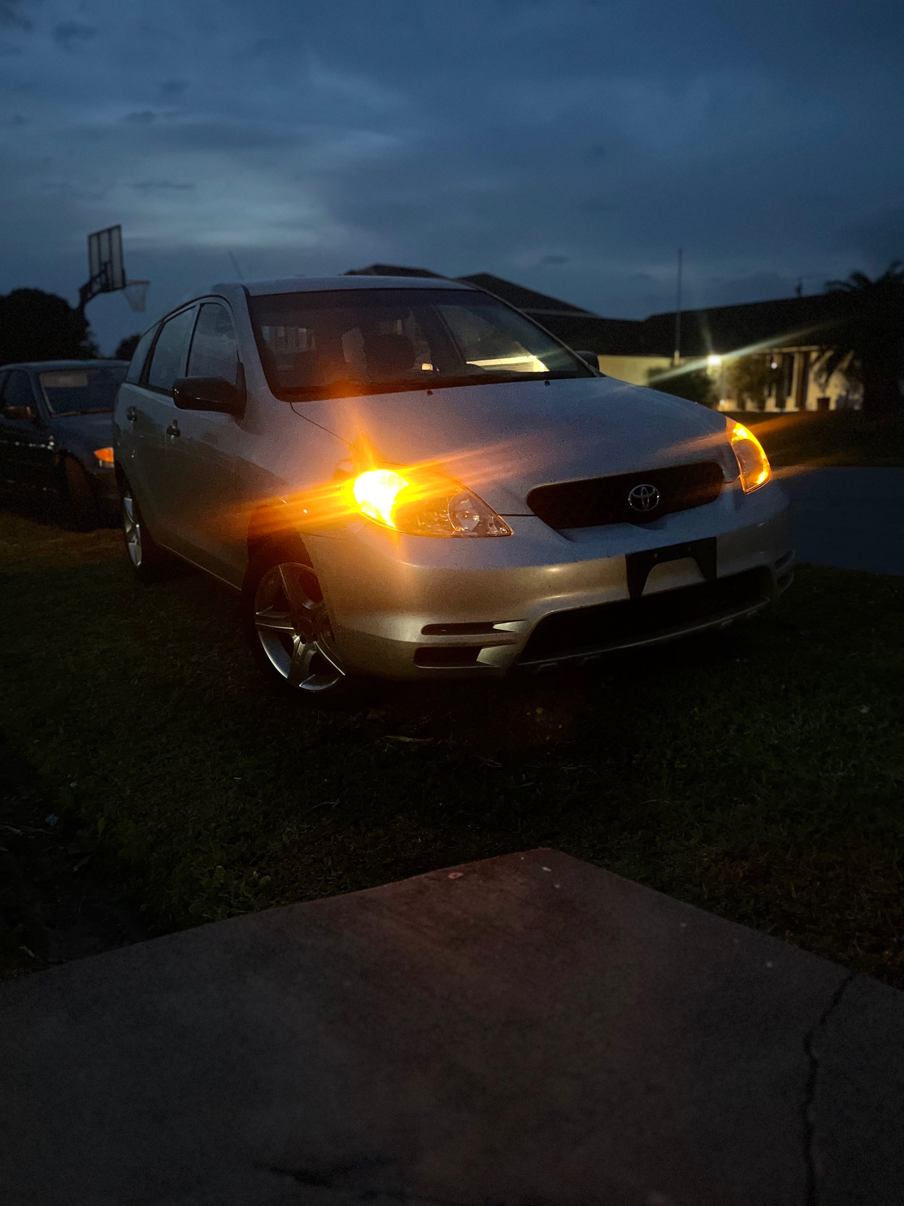 2004 Toyota Matrix - Image 3