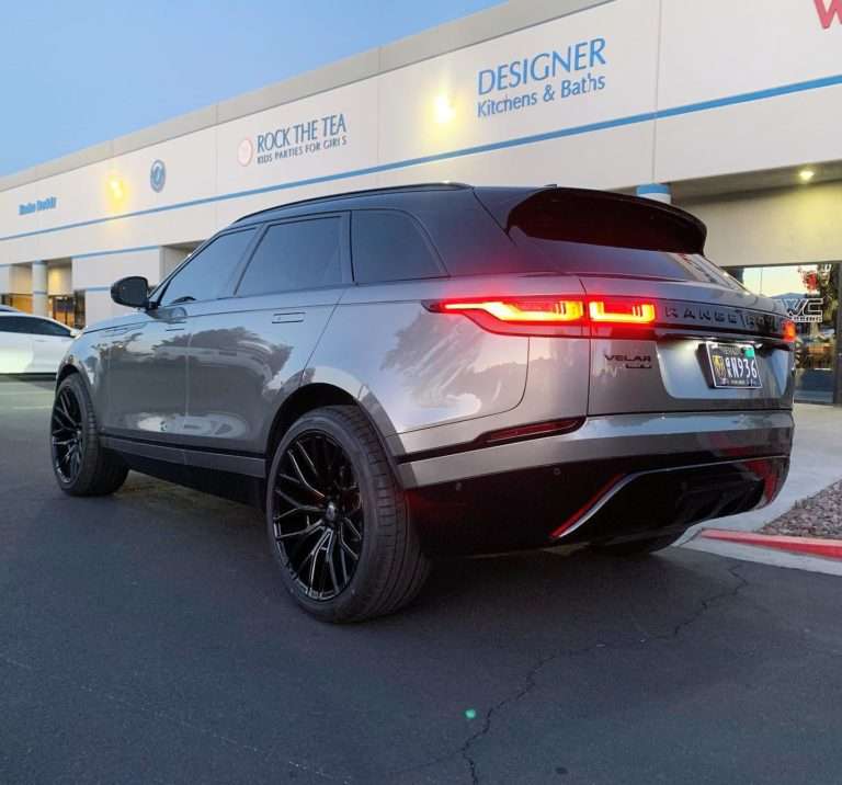 2019 Land Rover Range Rover Velar - Image 1