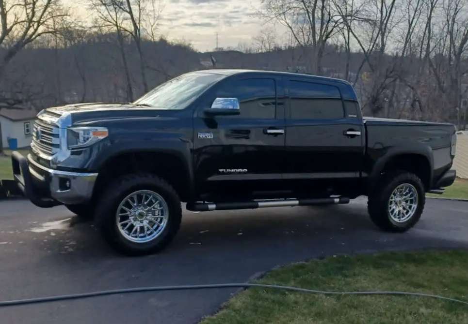 2020 Toyota Tundra - Image 2