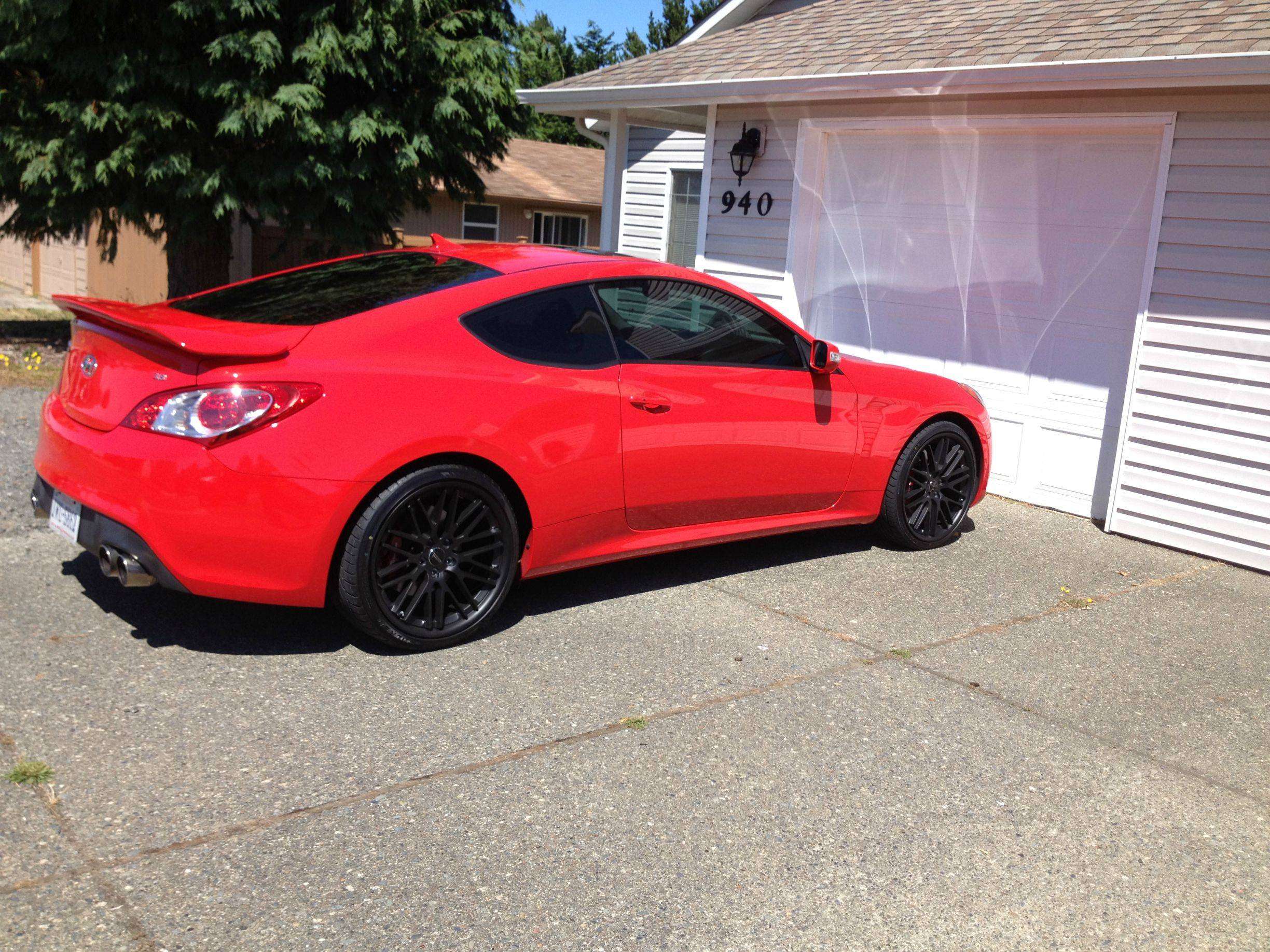 2010 Hyundai Genesis Coupe - Image 3