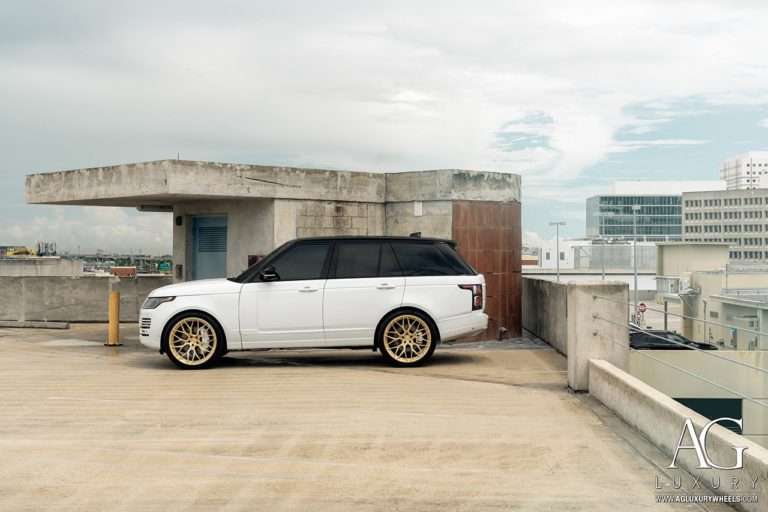 2020 Land Rover Range Rover - Image 2