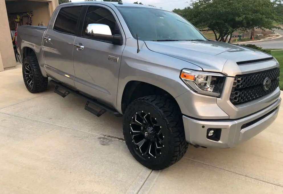 2018 Toyota Tundra - Image 1