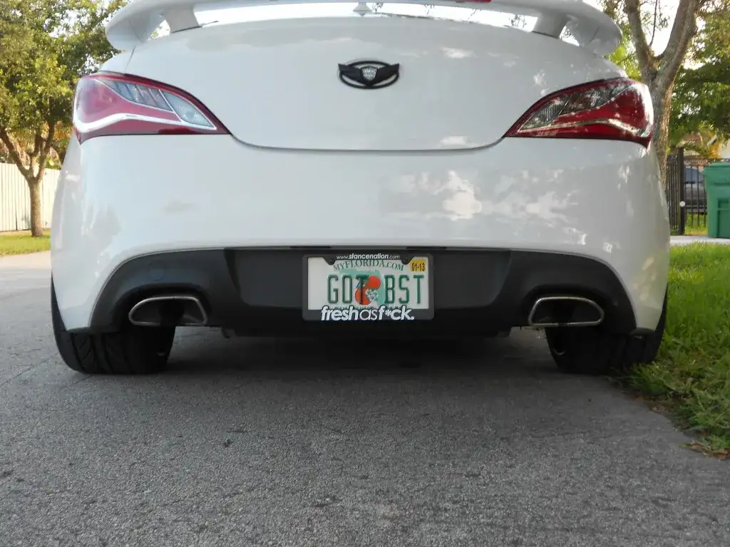2013 Hyundai Genesis Coupe - Image 4