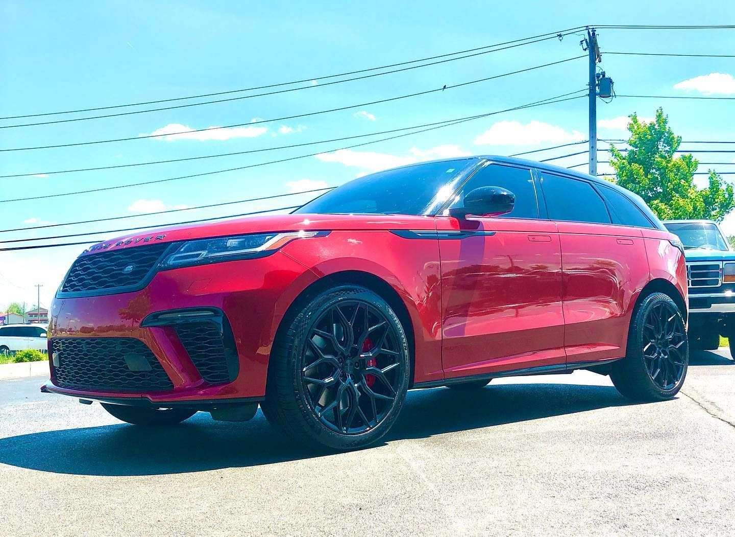 2020 Land Rover Range Rover Velar - Image 1
