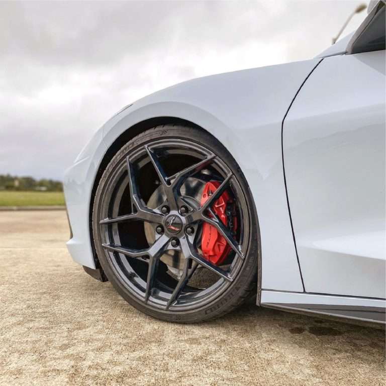 2020 Chevrolet Corvette - Image 2