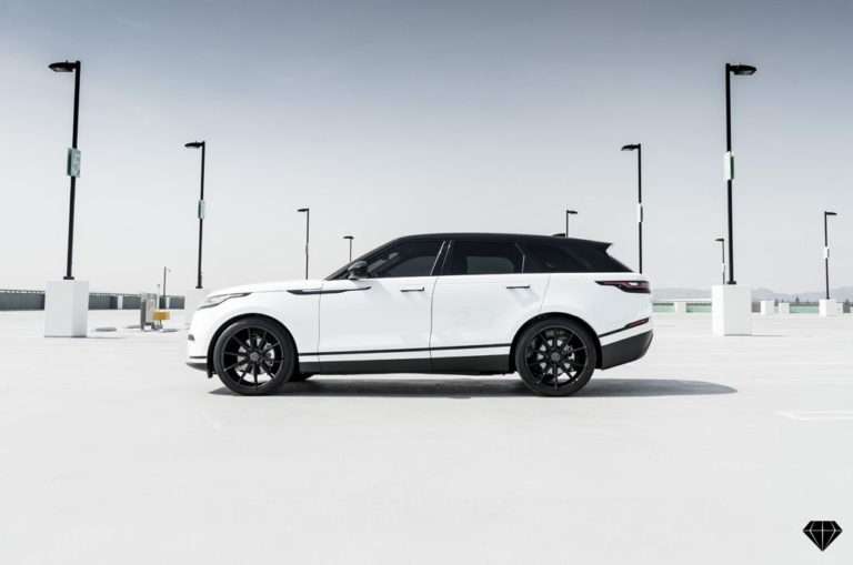 2018 Land Rover Range Rover Velar - Image 2