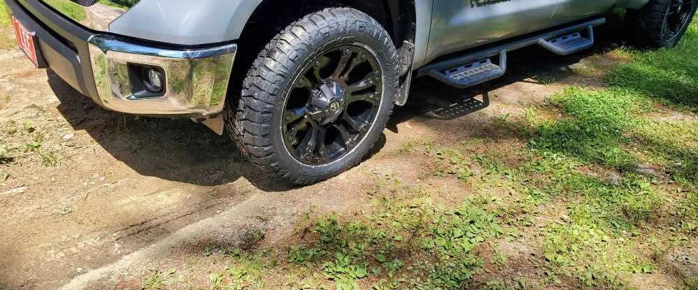2020 Toyota Tundra - Image 5
