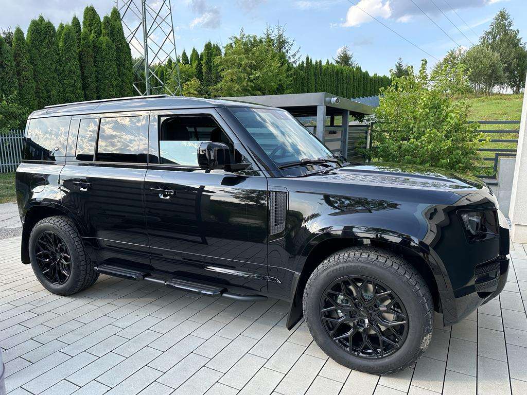 2022 Land Rover Defender 110 - Image 1