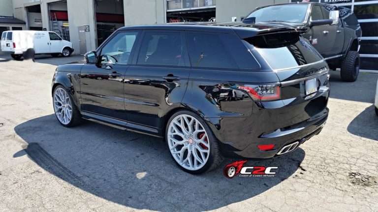 2020 Land Rover Range Rover - Image 5